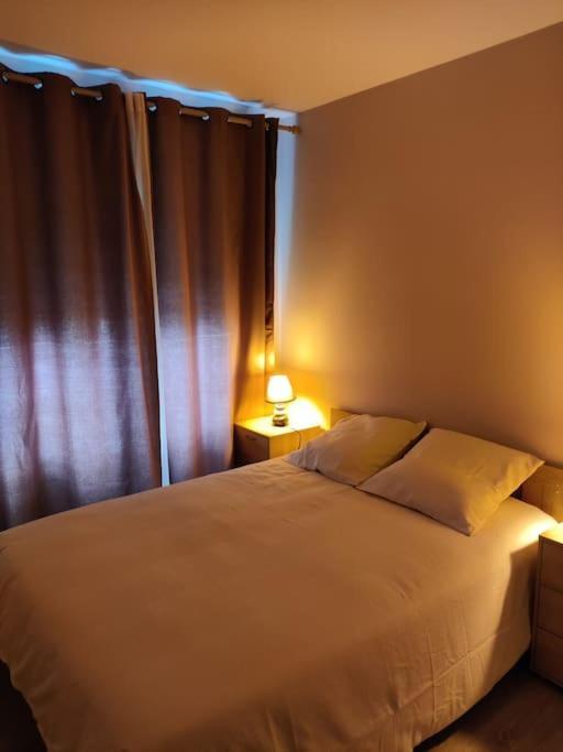 Apartamento App 5 Pers, Parking, 3Mn Rer A, 40 Mn Du Centre De Paris, Cergy Le Haut Exterior foto